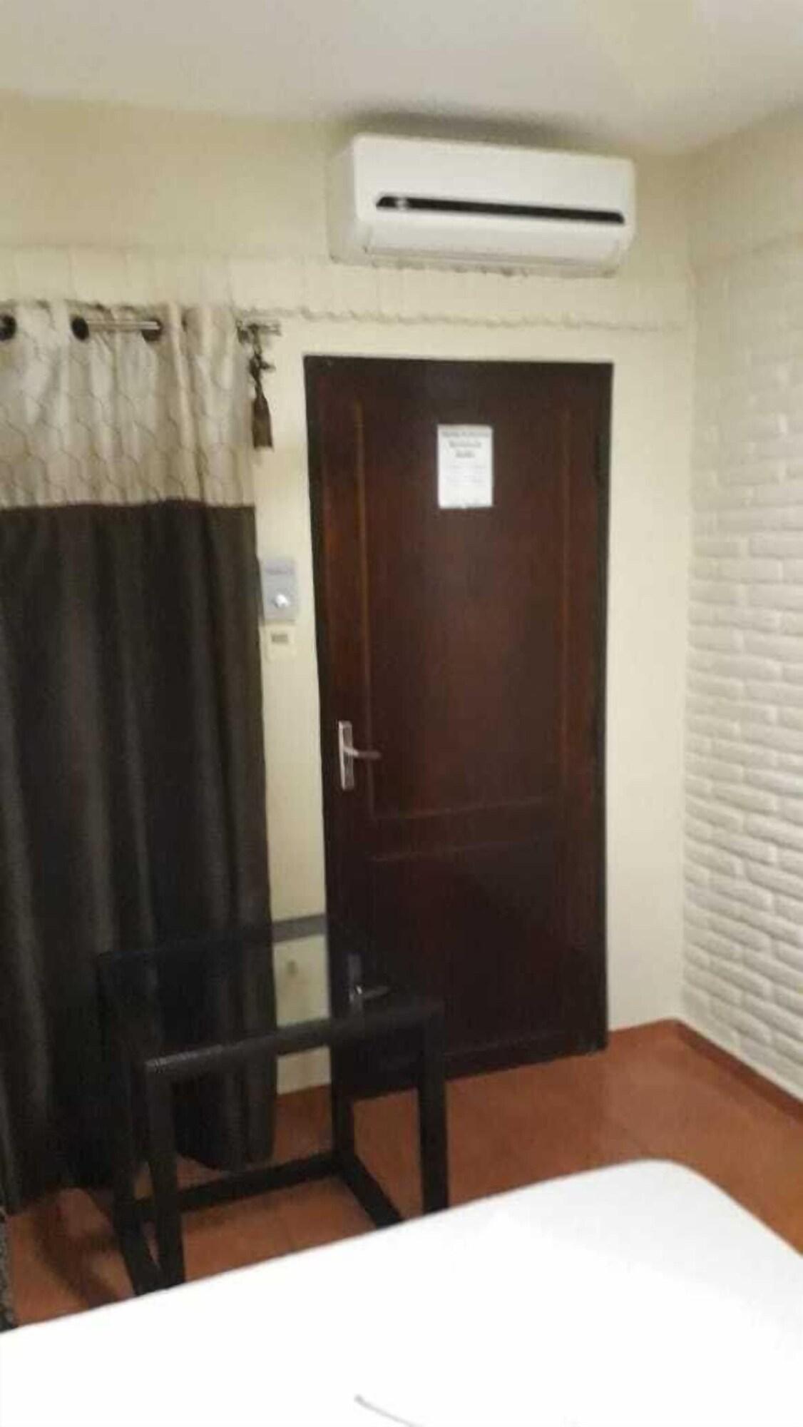 Residencia Leones De Castilla Asuncion Luaran gambar