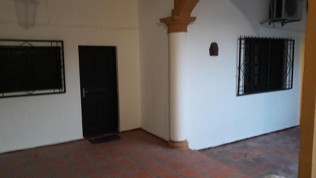 Residencia Leones De Castilla Asuncion Luaran gambar