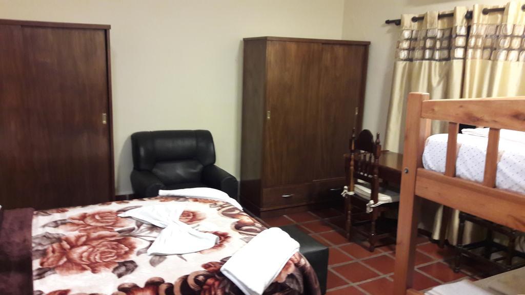 Residencia Leones De Castilla Asuncion Luaran gambar