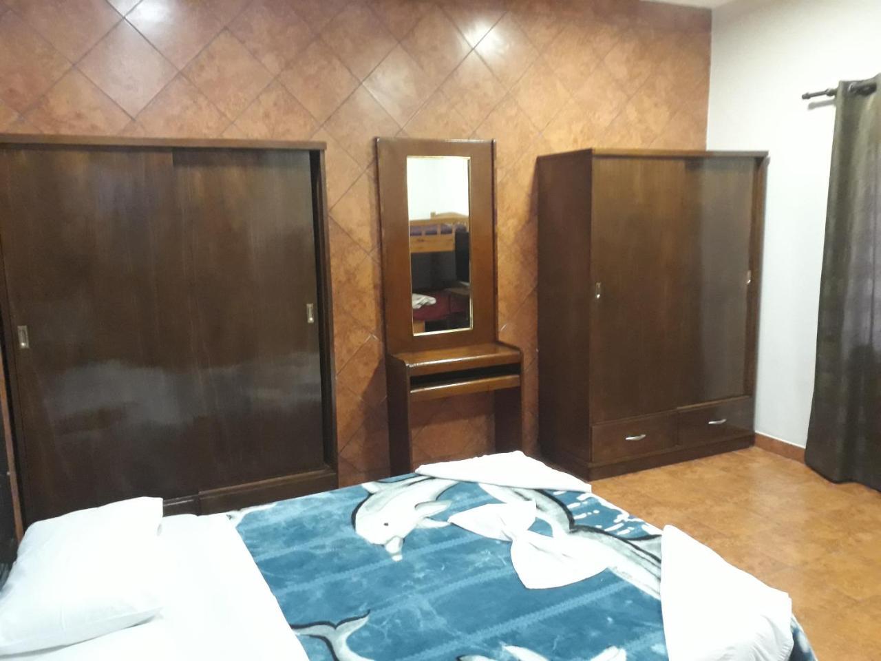 Residencia Leones De Castilla Asuncion Luaran gambar