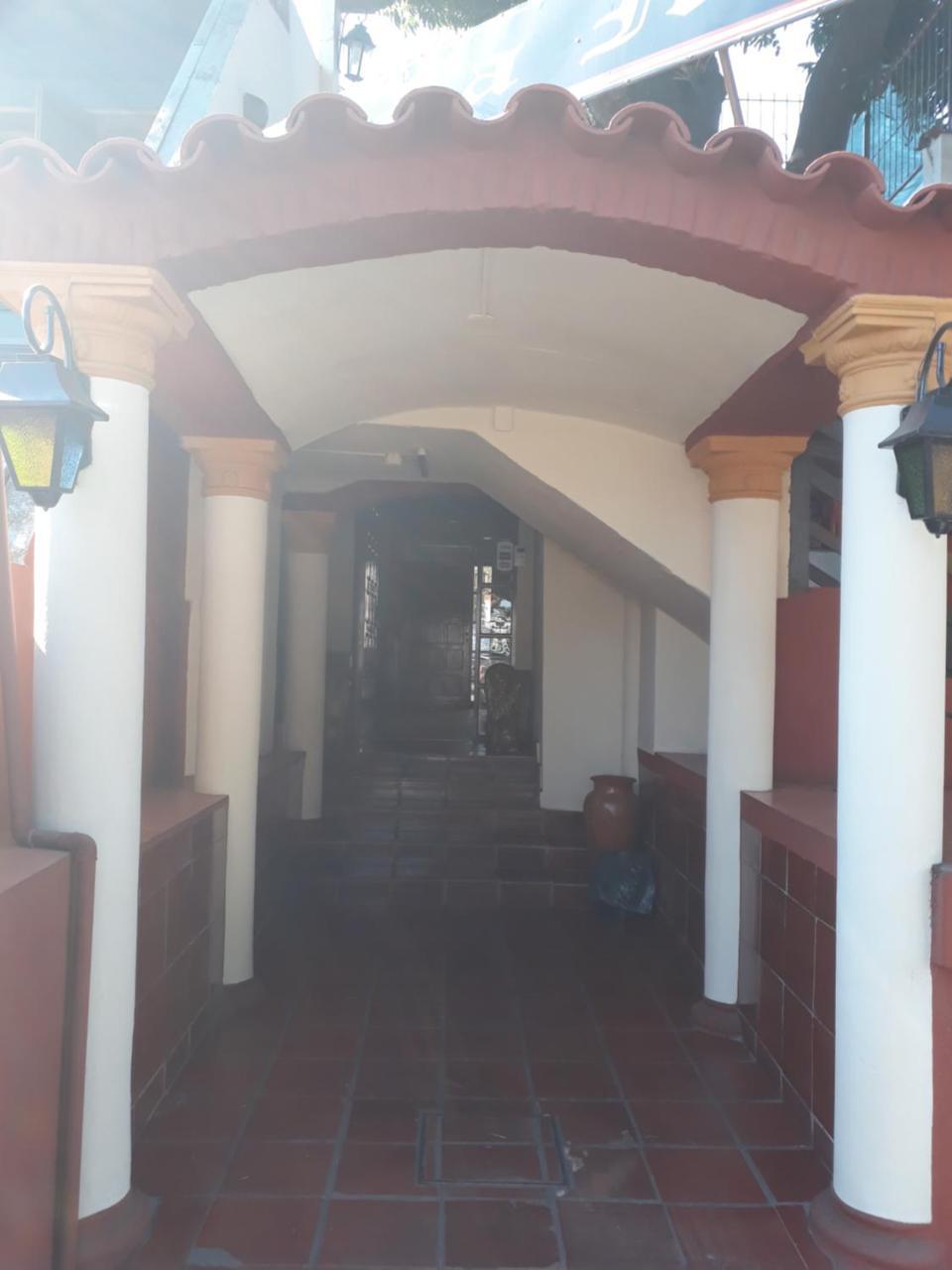 Residencia Leones De Castilla Asuncion Luaran gambar