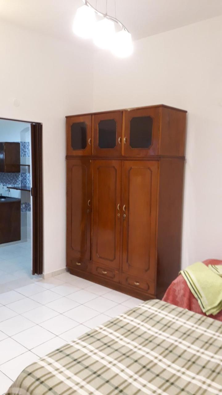 Residencia Leones De Castilla Asuncion Luaran gambar