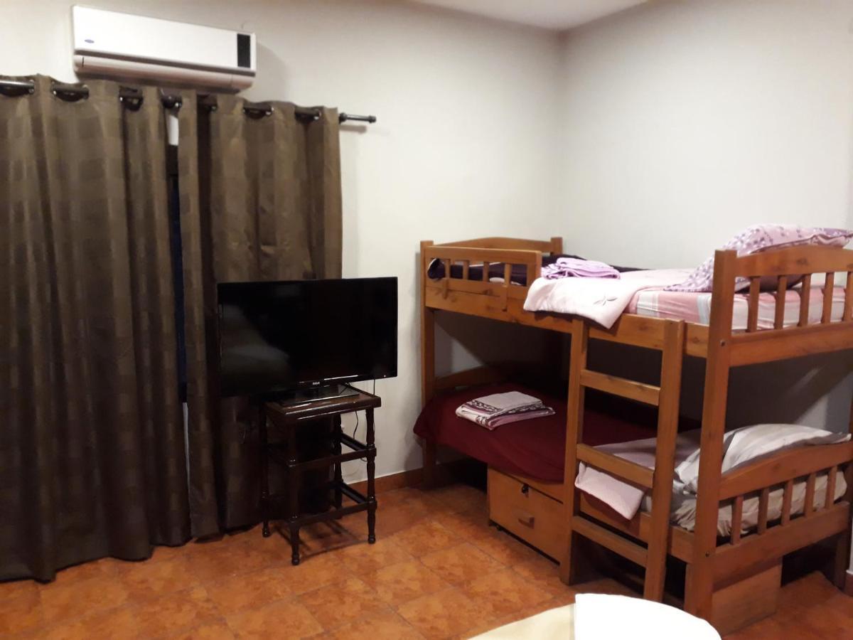 Residencia Leones De Castilla Asuncion Luaran gambar